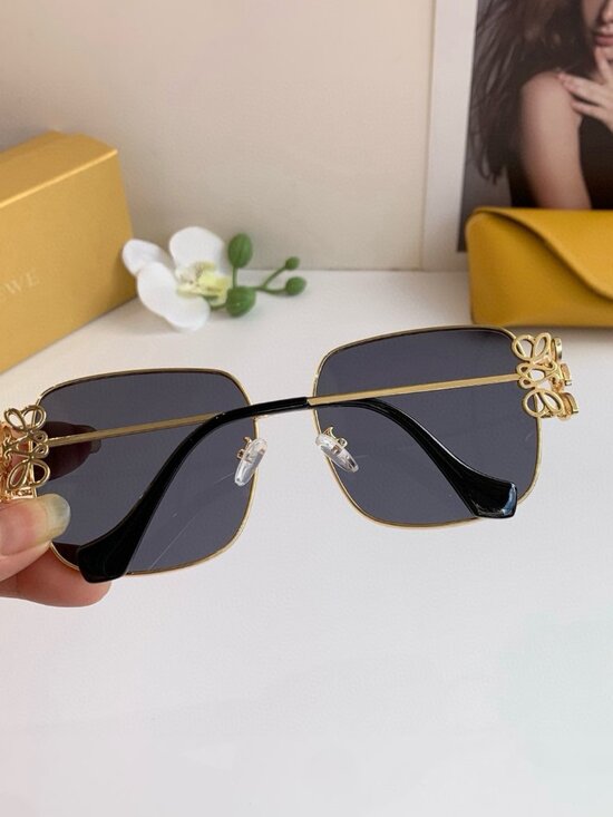 ✅NWT Authentic Loewe Sunglasses main image 4